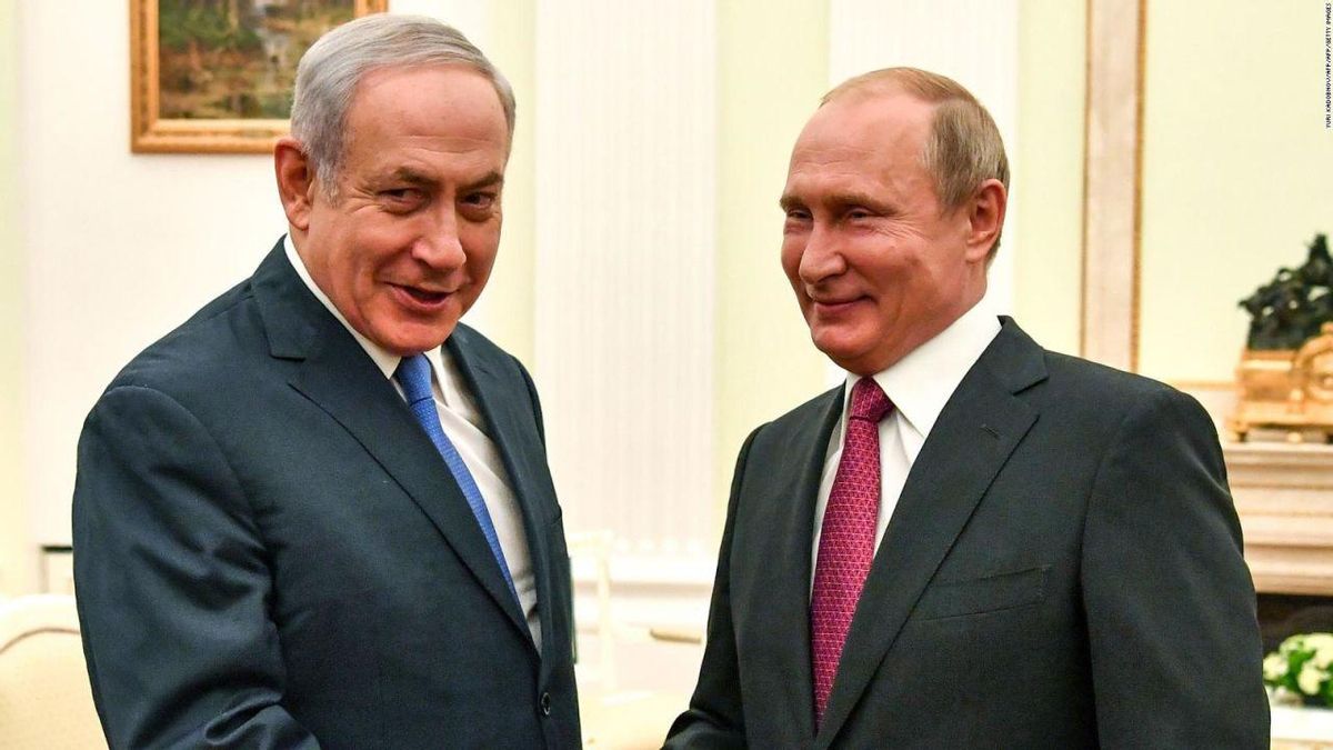 Netanyahu junto a Putin