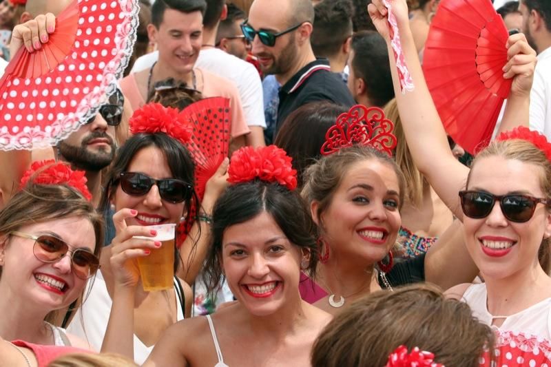 Primera jornada de la Feria de Málaga en el centro.