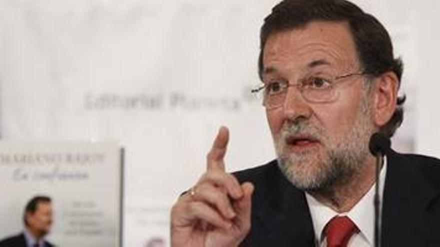 Rajoy defiende que Camps “no es un corrupto” pero cree que se equivocó