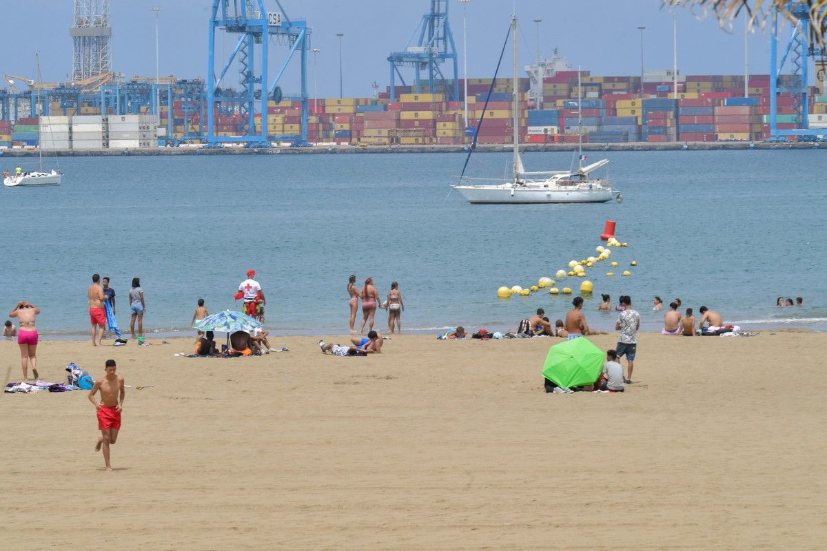 Domingo en playas de la capital grancanaria