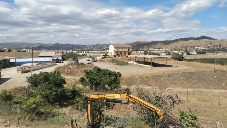 Los vecinos de Campanillas rescatan a una familia en un incendio de una vivienda