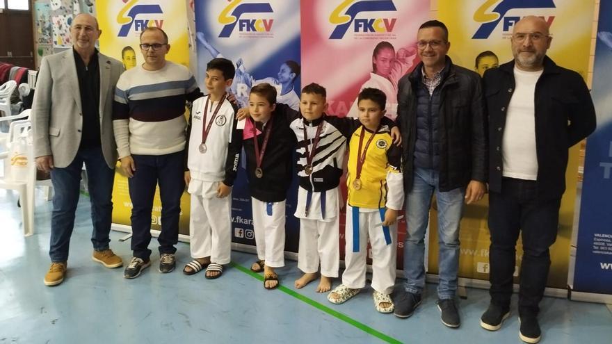 Guillem González sube al podio de la Final Autonòmica de Karate en Canals