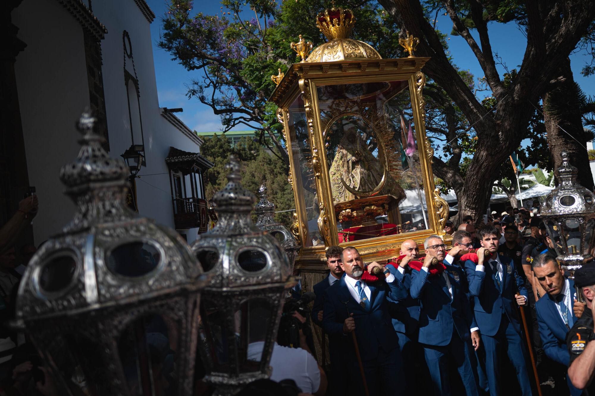 Bajada de La Virgen de Las Nieves en La Palma