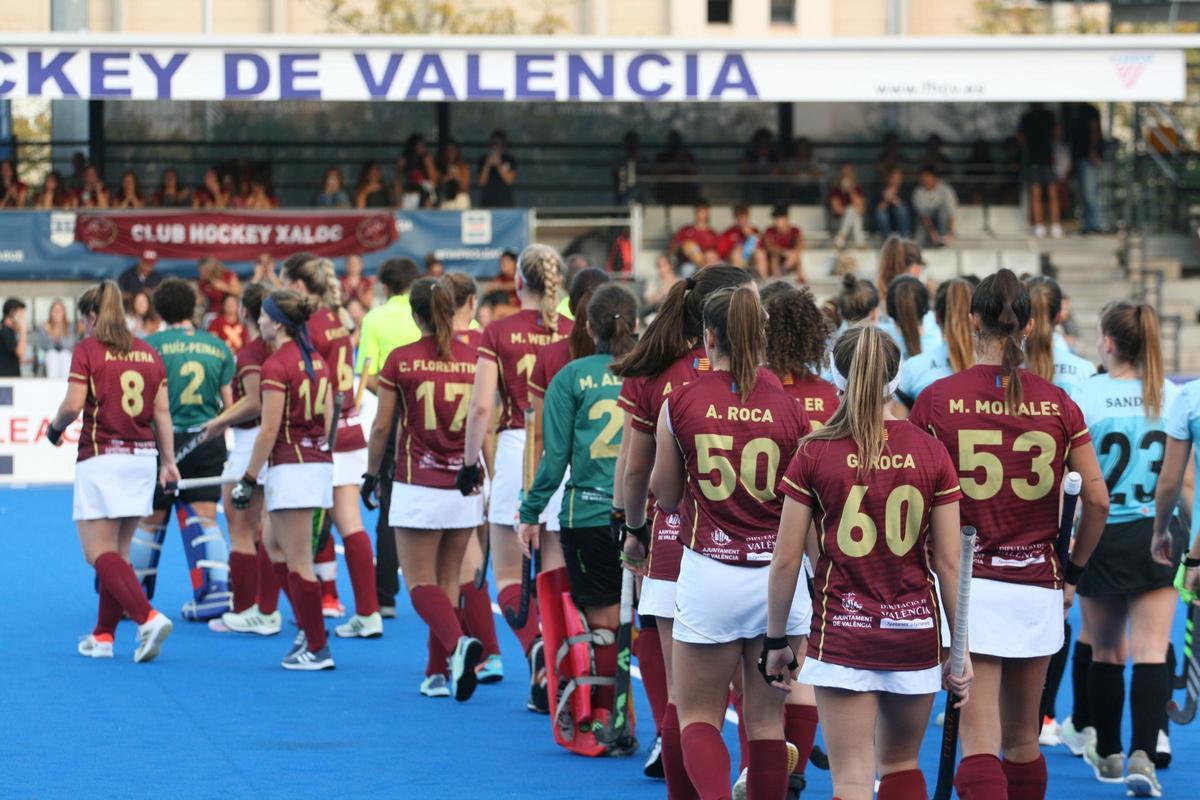 El equipo Sénior Femenino del CH Xaloc está formado con jugadoras experimentadas y por jóvenes de la cantera.