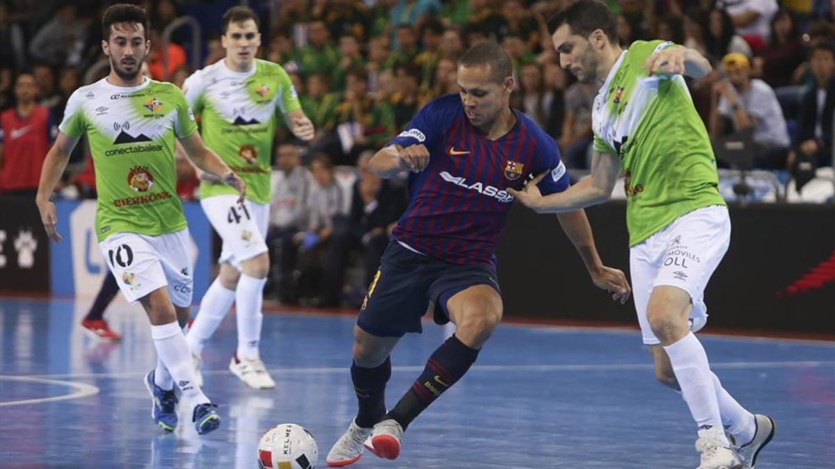 Palma Futsal está sometiendo a Ferrao a un intenso marcaje