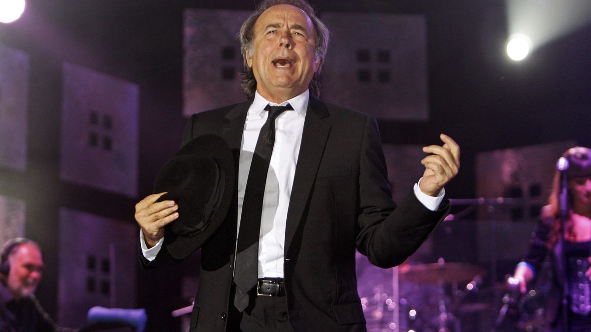 Serrat durante el concierto que dio con Joaquín Sabina en el Ifevi en 2014.