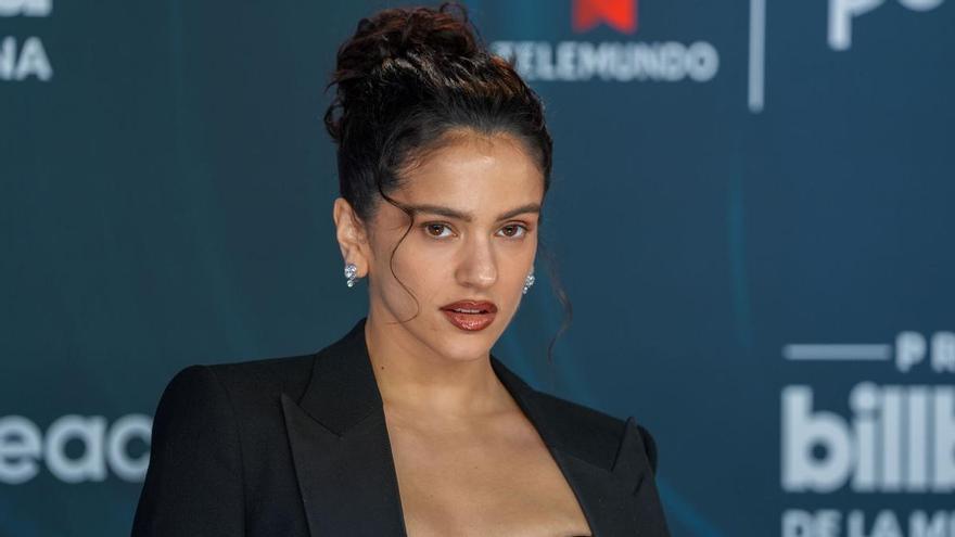 Rosalía ensalza la música en español en los Billboard Latinos