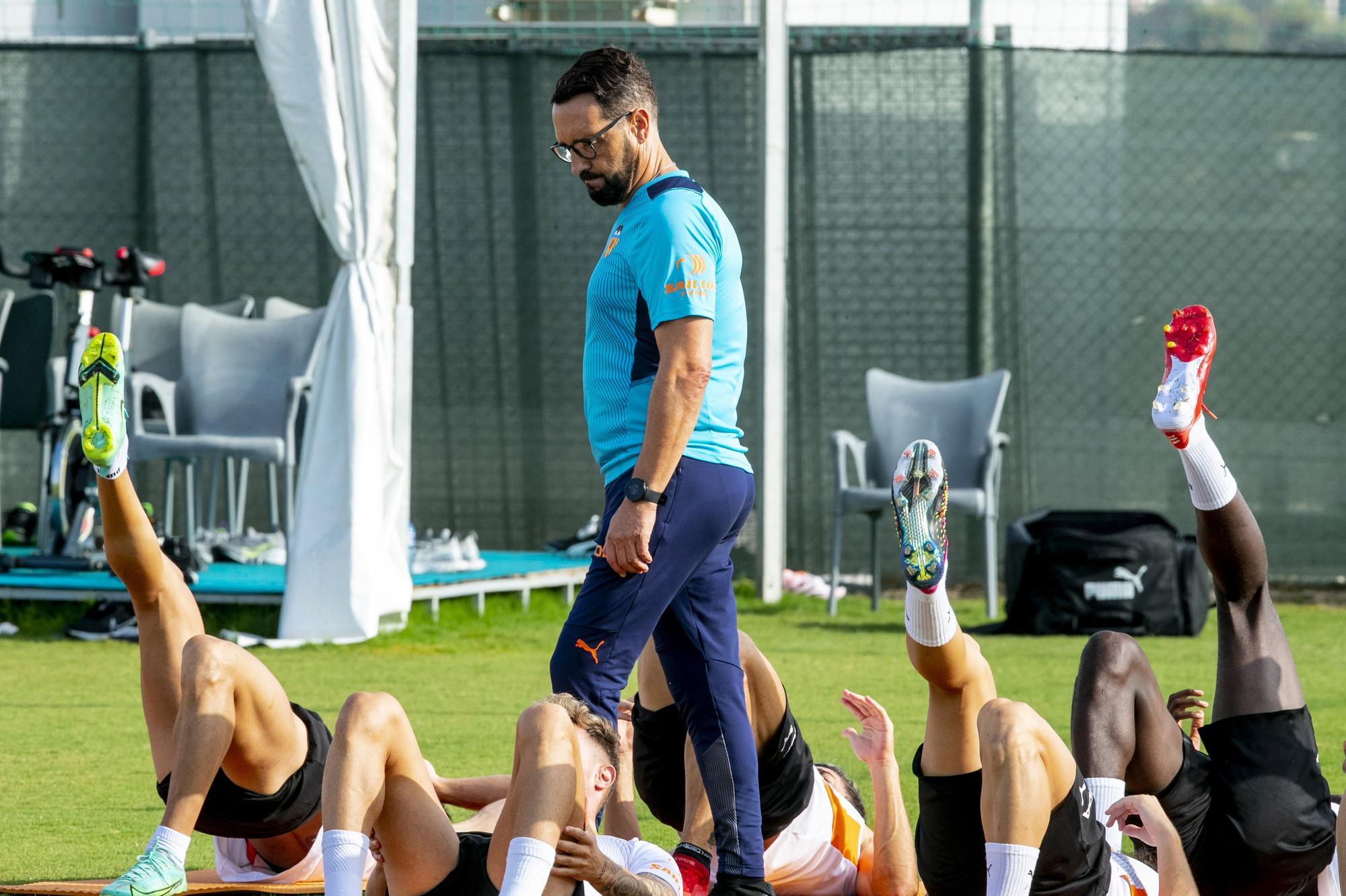 La semana de entrenamientos del Valencia CF en imágenes