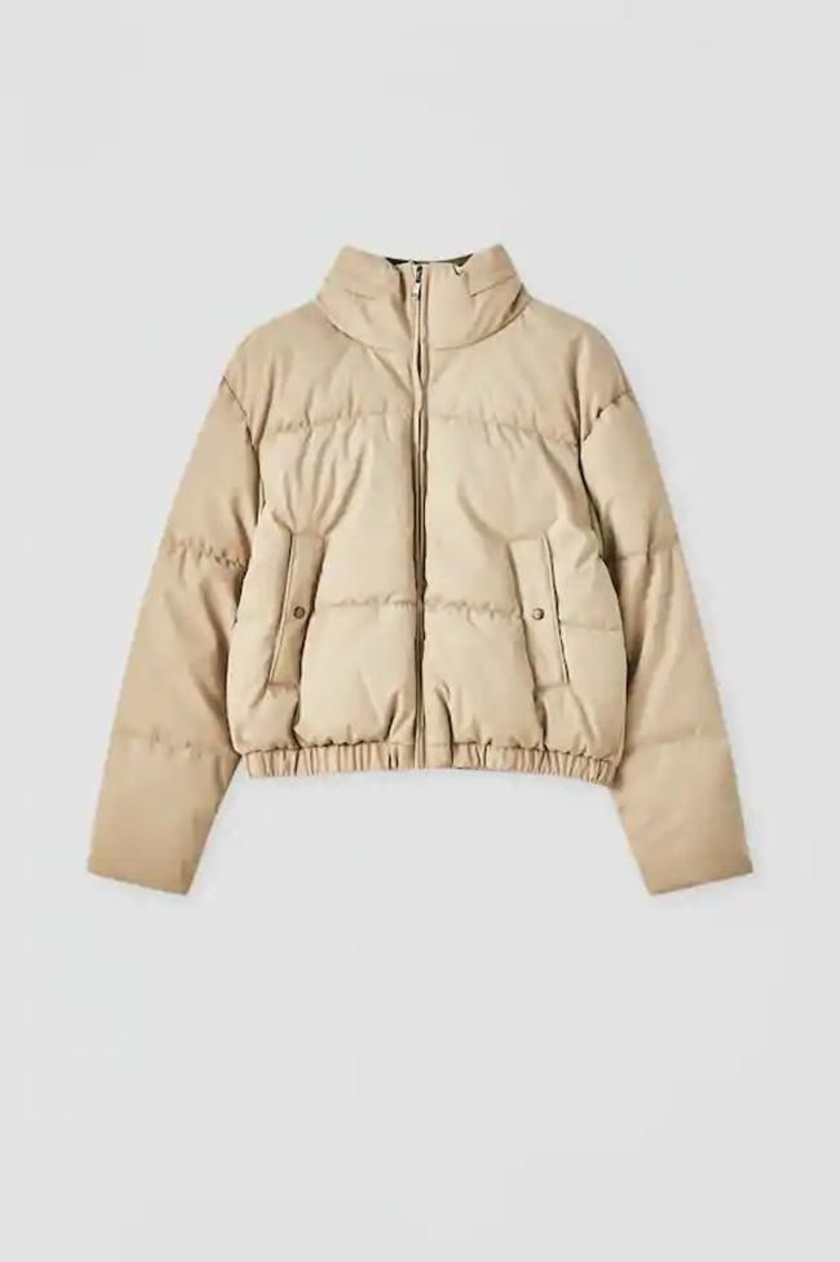 Cazadora acolchada con tejido engomado, de Pull&Bear