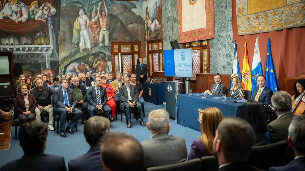 Entrega de las Medallas de Oro de la Isla e Hijos Ilustres