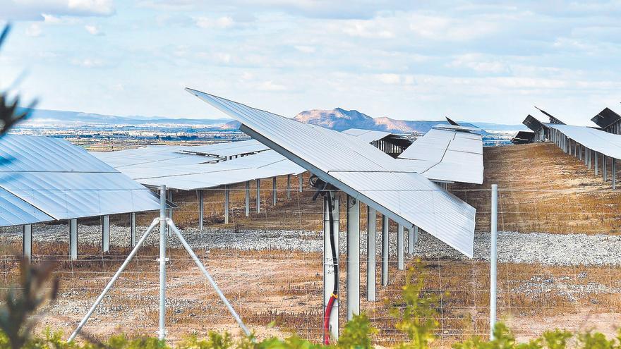 El Ministerio quiere prohibir las plantas solares en terrenos de regadío