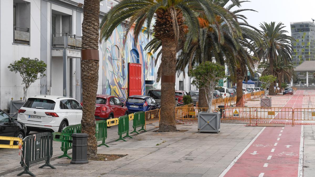 Colas para realizarse los PCR en el Parque de Santa Catalina