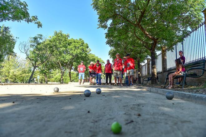 Fotogalería | Imágenes del grupo que mantiene la petanca viva en Malpartida de Plasencia