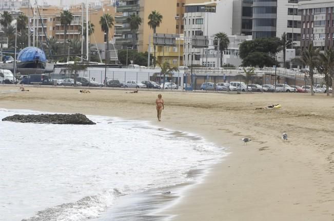 CONTAMINACION EN LA PLAYA DE LAS ALCARAVANERAS