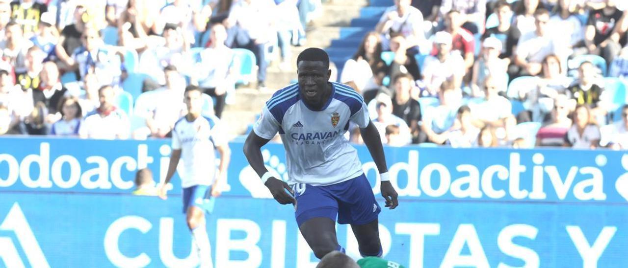 Gueye, durante el partido disputado en La Romareda ante el Villarreal B.