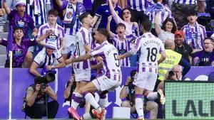 3-2. El Real Valladolid vuelve a Primera en un final de infarto