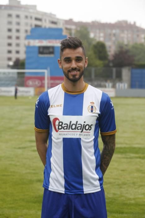 Presentación de la plantilla del Avilés