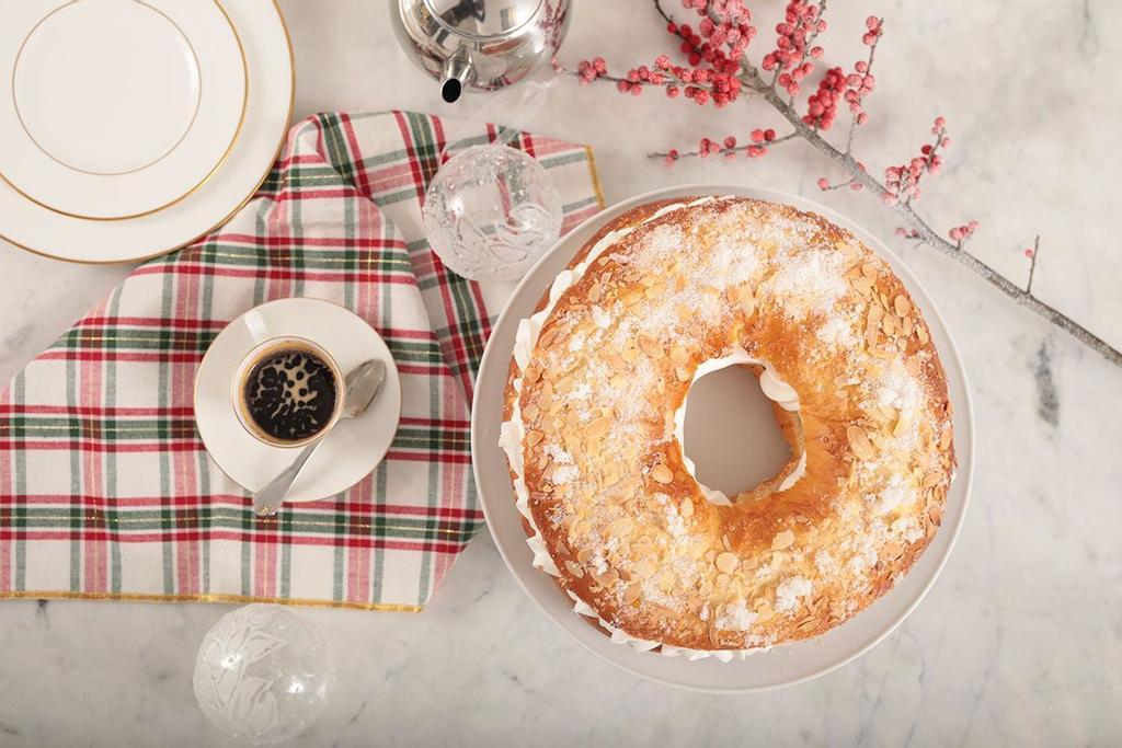 Roscón de reyes con nata de Balbisiana.