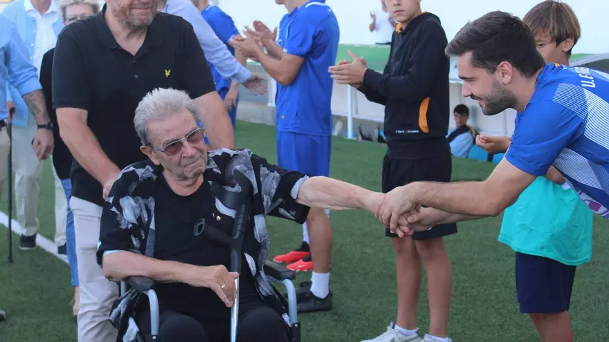 VÍDEO | L'emoció d'estar vinculat 40 anys al Figueres