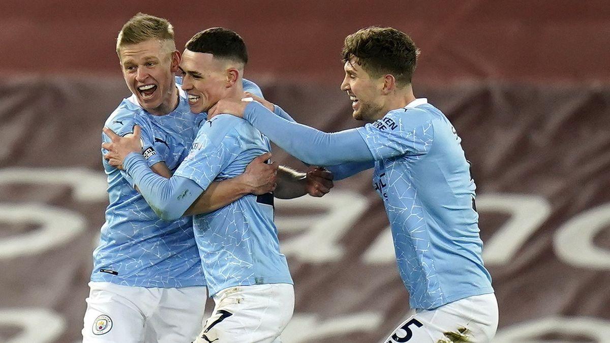 Celebración de un gol de Phil Foden.