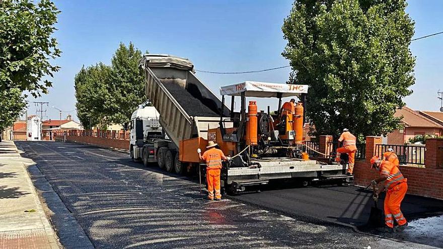 Trabajos de mejora de calles en el municipio de Guarrate. | Cedida