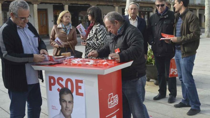 El PSOE explica sus posiciones en Fuentesaúco