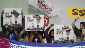 Protestas de activistas en la COP29