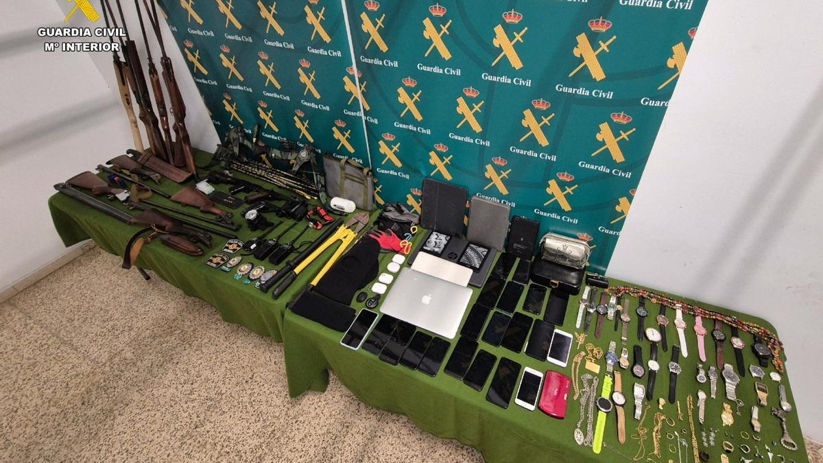 FOTOS | Detenidos cinco miembros de una banda que desvalijó numerosas viviendas en Mallorca