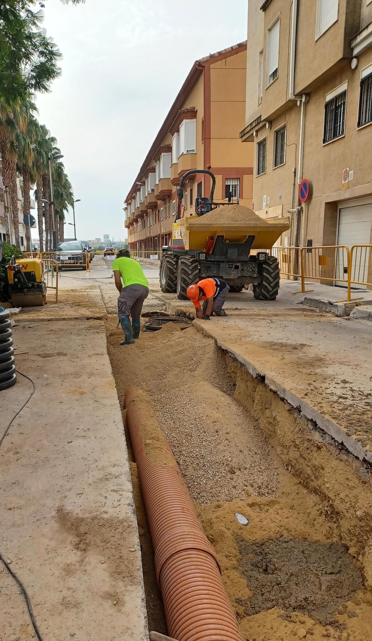 De los cerca de 440.000€ adjudicados por el Ministerio, ya se han ejecutado 355.000 en obras de reparación y adecuación de la red hídrica.