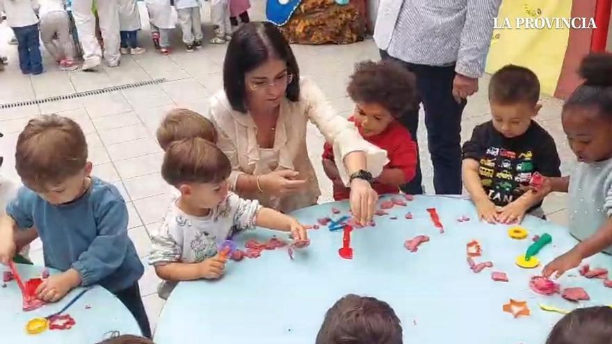 Encuentro en la escuela infantil Pluto por el Día de Canarias