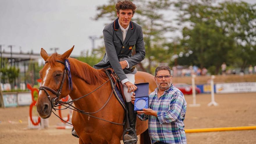 El Chas, cosa de Medal