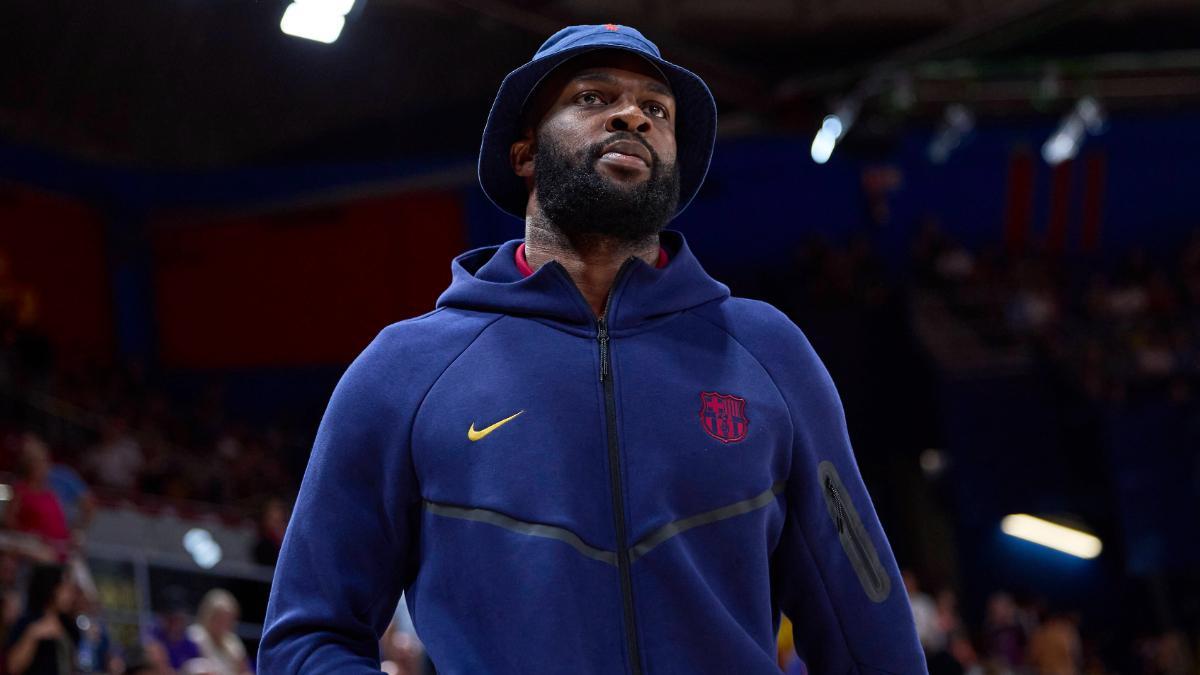 Josh Nebo dejó bajo mínimos la 'pintura' del Barça