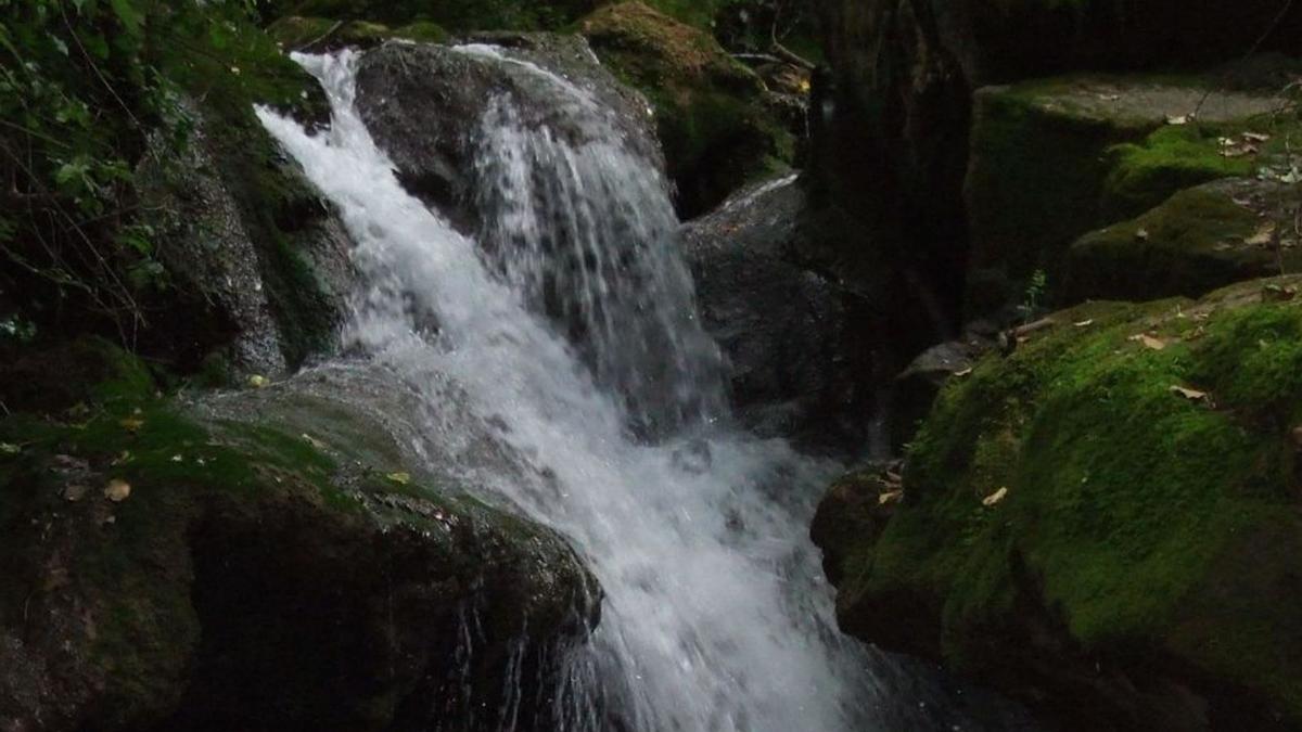 Cascada en los baños de Popea en el año 2013.