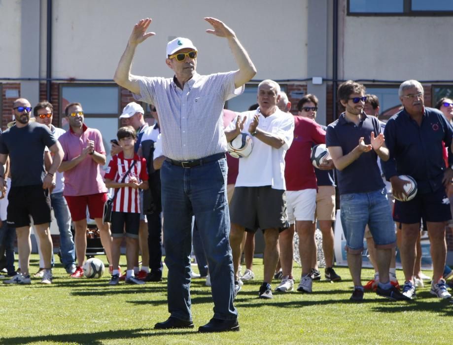 Primer campeonato de "futgolf" en Asturias.