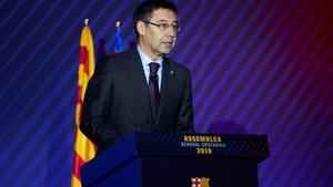 GRAF696. BARCELONA, 20/10/2018.- El presidente del FC Barcelona, Josep Maria Bartomeu, durante su intervención en la Asamblea de Compromisarios del FC Barcelona. EFE/Alejandro García