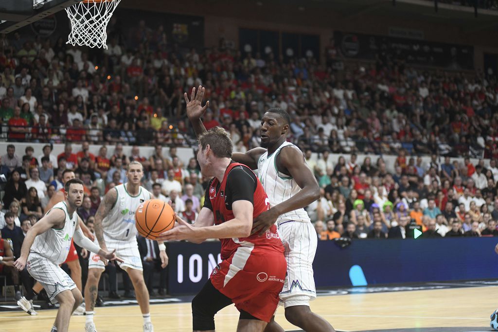 Todas las imágenes de la semifinal de la Supecopa entre el UCAM Murcia y el Unicaja