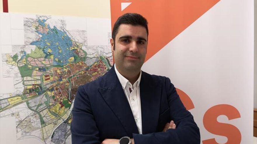 Dimite el gerente de Sadeco que será sustituido por un excompañero de Albás en Ciudadanos