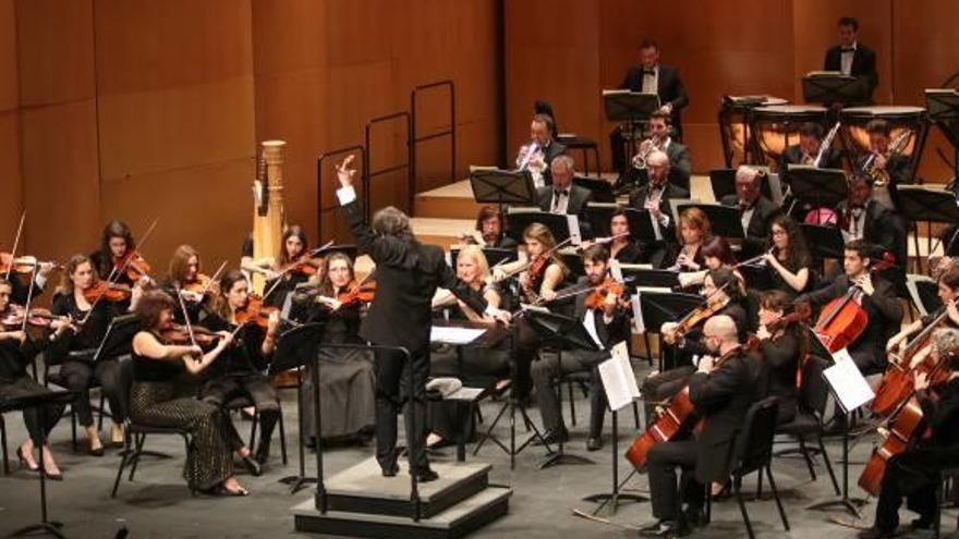 La European Strauss International Orchestra estuvo dirigida por Marc Moncusí.