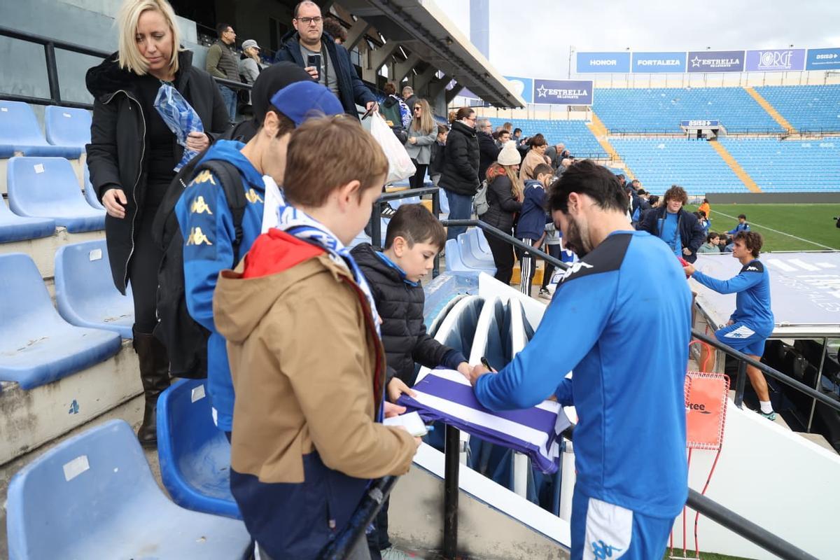 Así ha sido el entrenamiento de puertas abiertas del Hércules CF Así ha sido el entrenamiento de puertas abiertas del Hércules CF