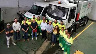 Zafra incorpora dos nuevos camiones de limpieza a su flota