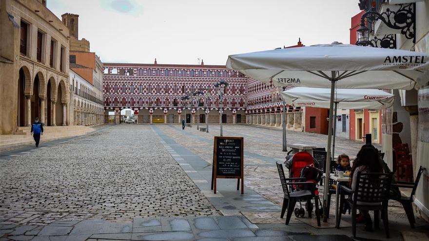 Visita guiada por monumentos de Badajoz, teatro en Mérida y un homenaje a Rocío Jurado en Cáceres