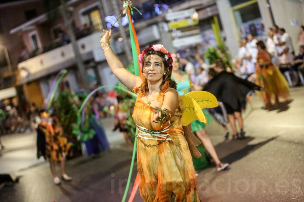 El municipio celebró su llamativa Gran Cabalgata de Disfraces dentro de los actos de las Fiestas de Agosto en honor a la Virgen de la Asunción