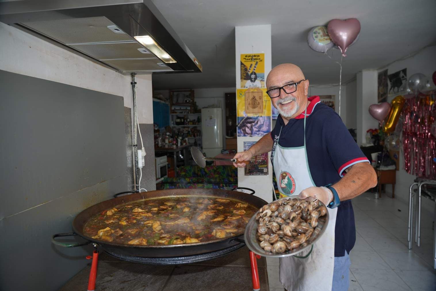 El Grau da inicio a las fiestas de Sant Pere con pólvora, bous y música