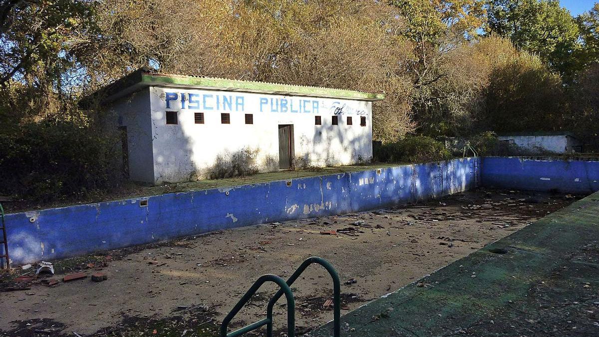 Piscina construida en 1940 para el campamento militar “La Folguera”, que será recuperada por Tábara. | Ch. S.