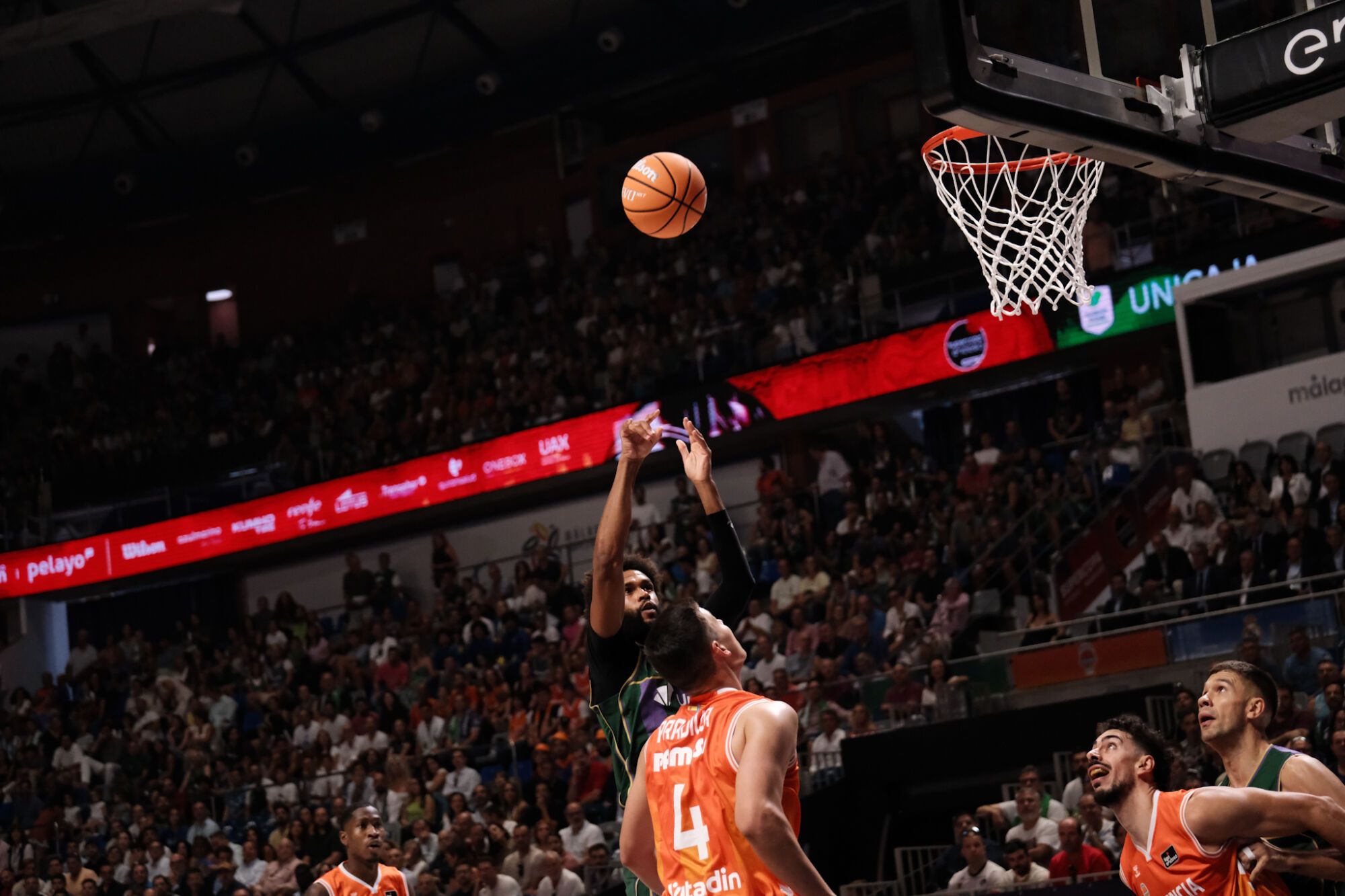 Unicaja - Valencia Basket en el Supercopa de Baloncesto 2025.