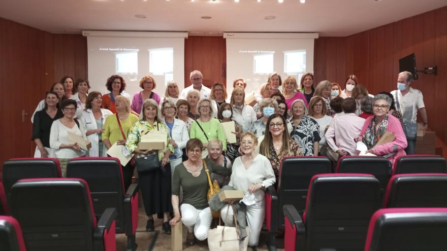 Homenaje al personal sanitario jubilado durante la pandemia en el Hospital de Sagunt