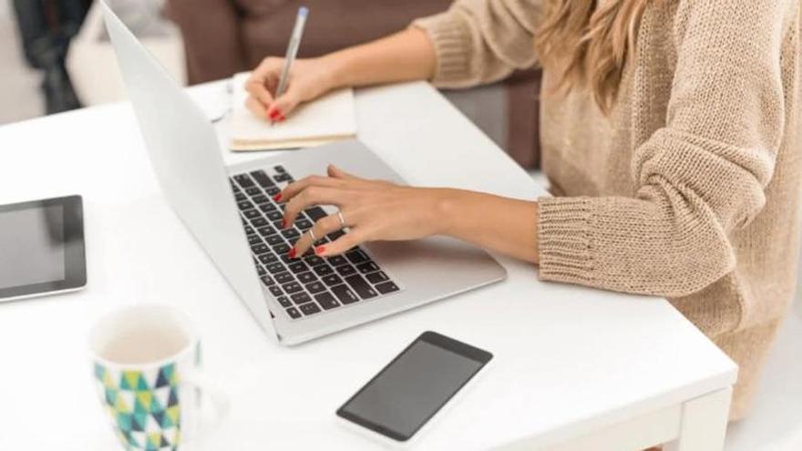 Las mujeres gallegas ocupan tres de cada cuatro empleos a tiempo parcial, según datos de UGT-Galicia