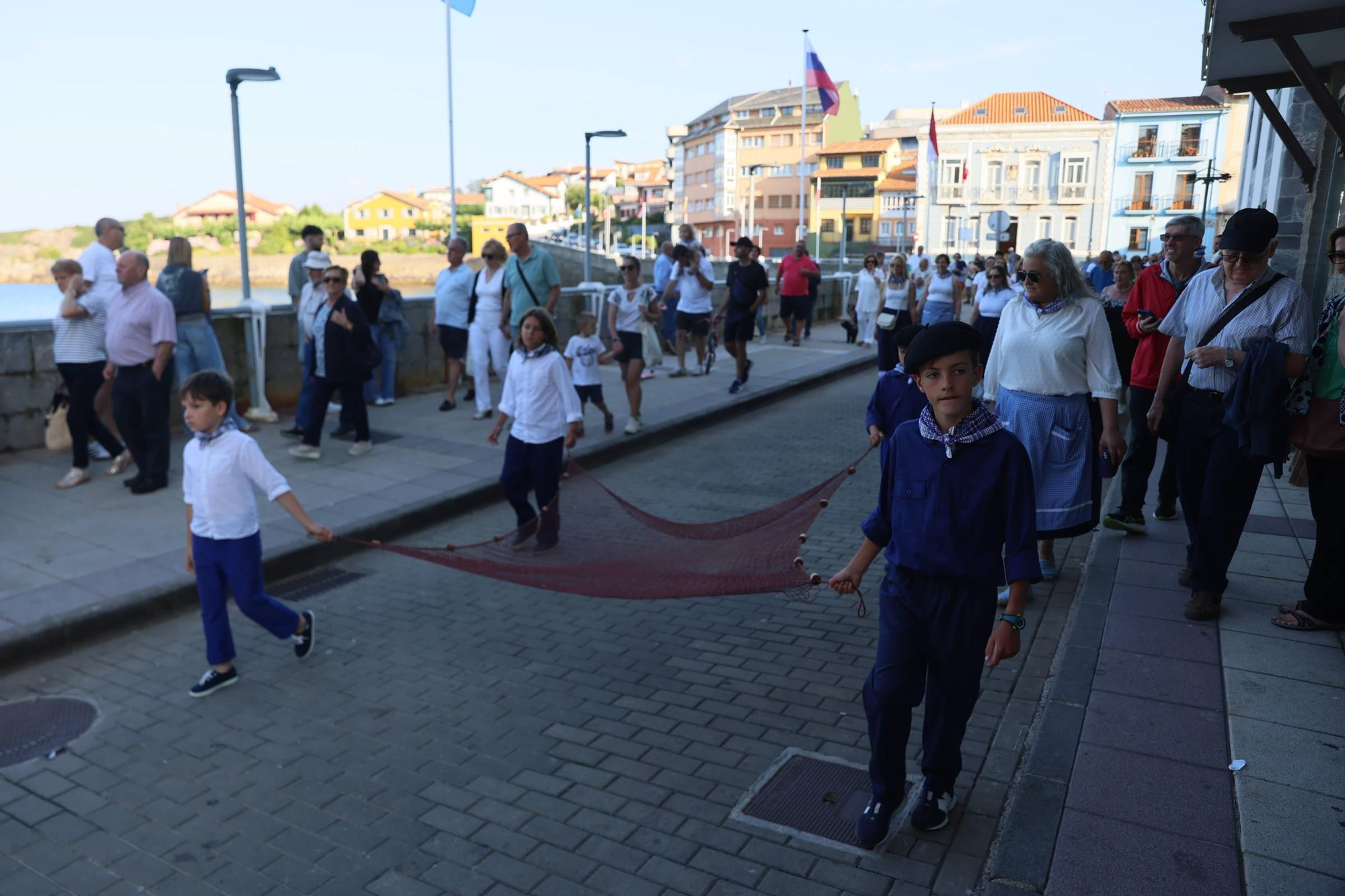 EN IMÁGENES: La procesión de "la llamada de la mar" en el Carmen de Luanco