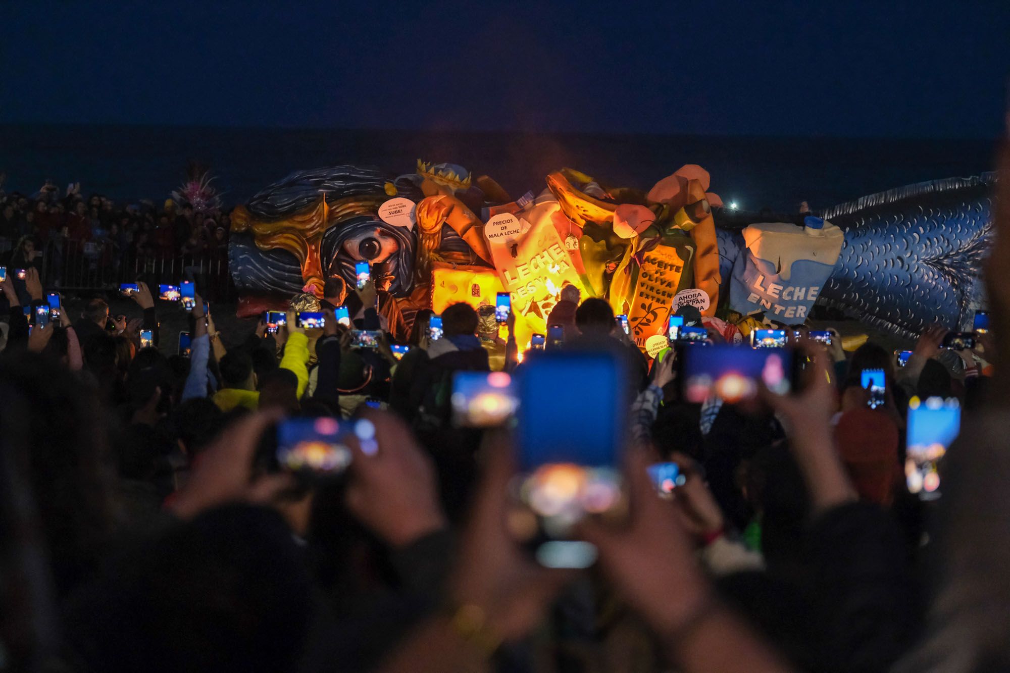 El Entierro del Boquerón del Carnaval de Málaga 2023, en imágenes