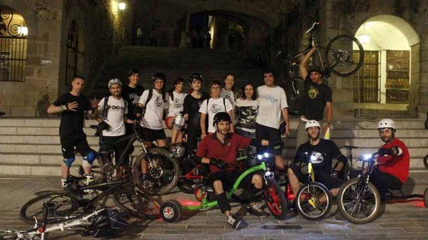 Ciudadanos de Cáceres reivindican &quot;un lugar para las bicicletas en las calles&quot;
